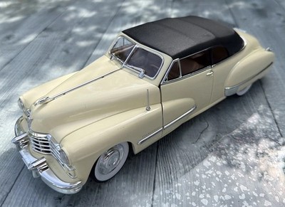 Anson Cadillac Series 62 1947 Pale Yellow 1:18 Diecast Model Missing Rear Bumper