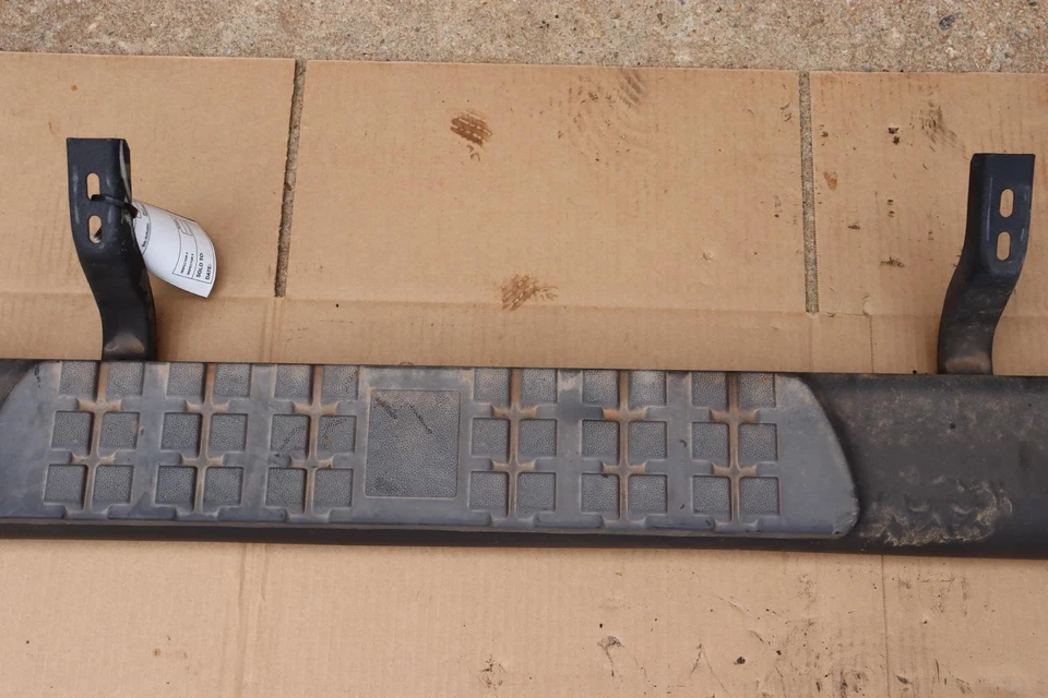 Toyota 4runner 2010-2023 lado del pasajero derecho estribo placa de escalón OEM Foto 4 de 4