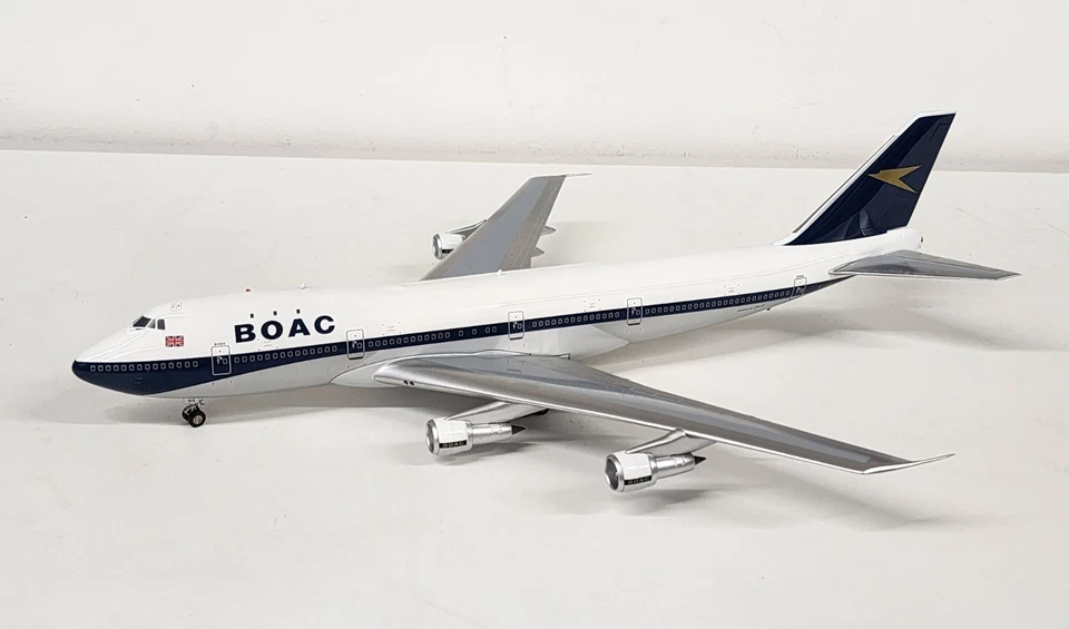 InFlight200 Boeing 747-100 BOAC G-AWNA Ref: IF741003 - Image 3 of 4