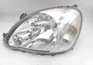 811700D080 Projektor Links TOYOTA YARIS 1.0 16V (FRP) Ber. 3p/b/998cc