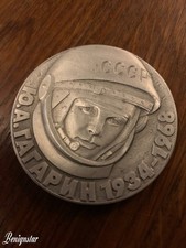 Yuri Gagarin Anniversary  Cosmonaut Space Medal Medallion  1934 1968