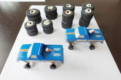Lot of 2 Hot Wheels Big Foot Monster Truck with extra tires, loose