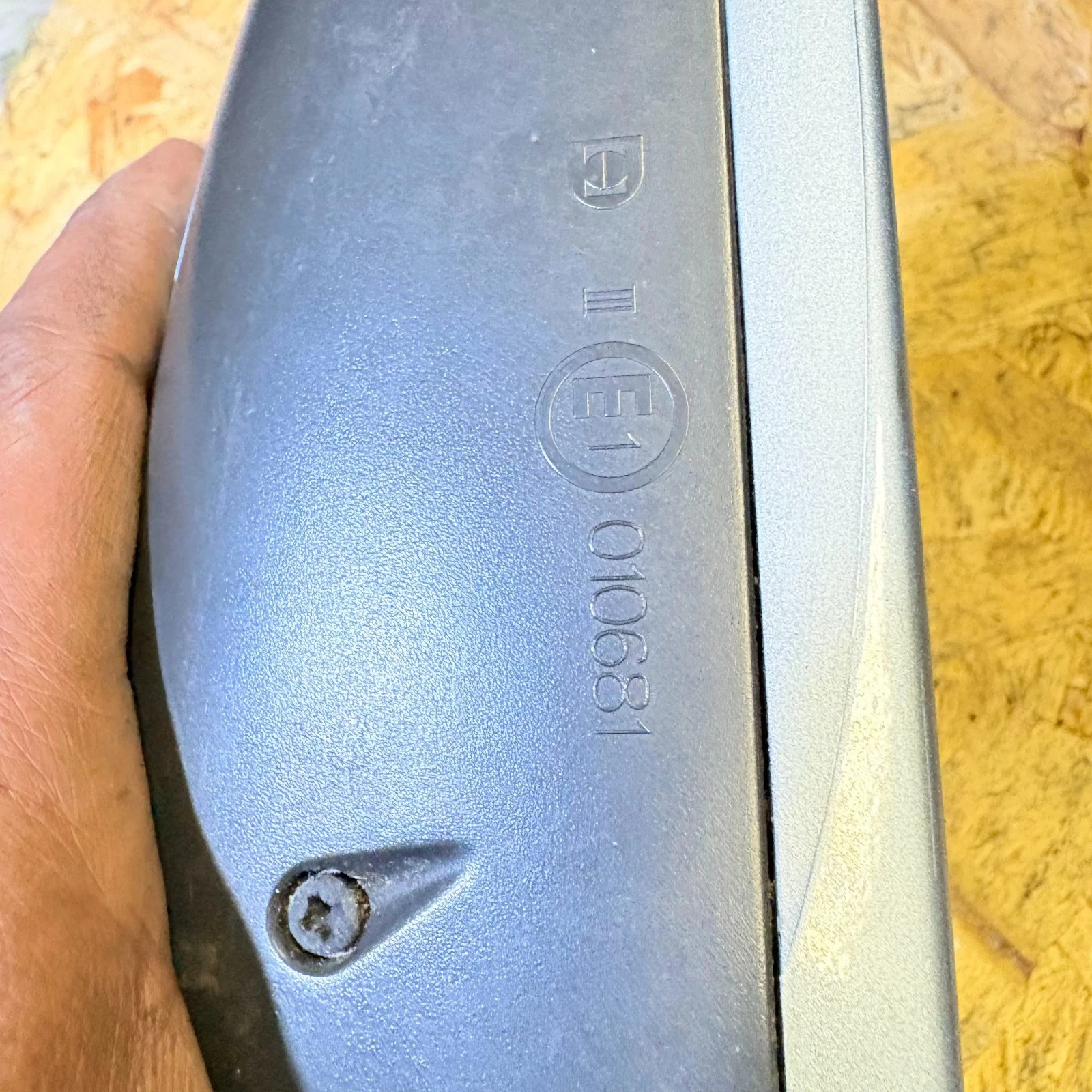 E1 010681 mirror approval marking not Audi part number