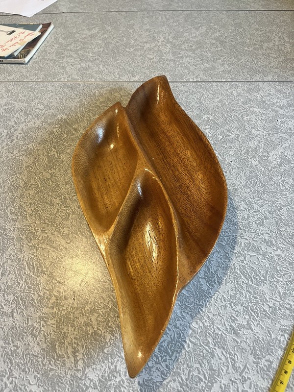 Vintage Woods Of Hawaii Monkey Pod wood bowl Waikiki made