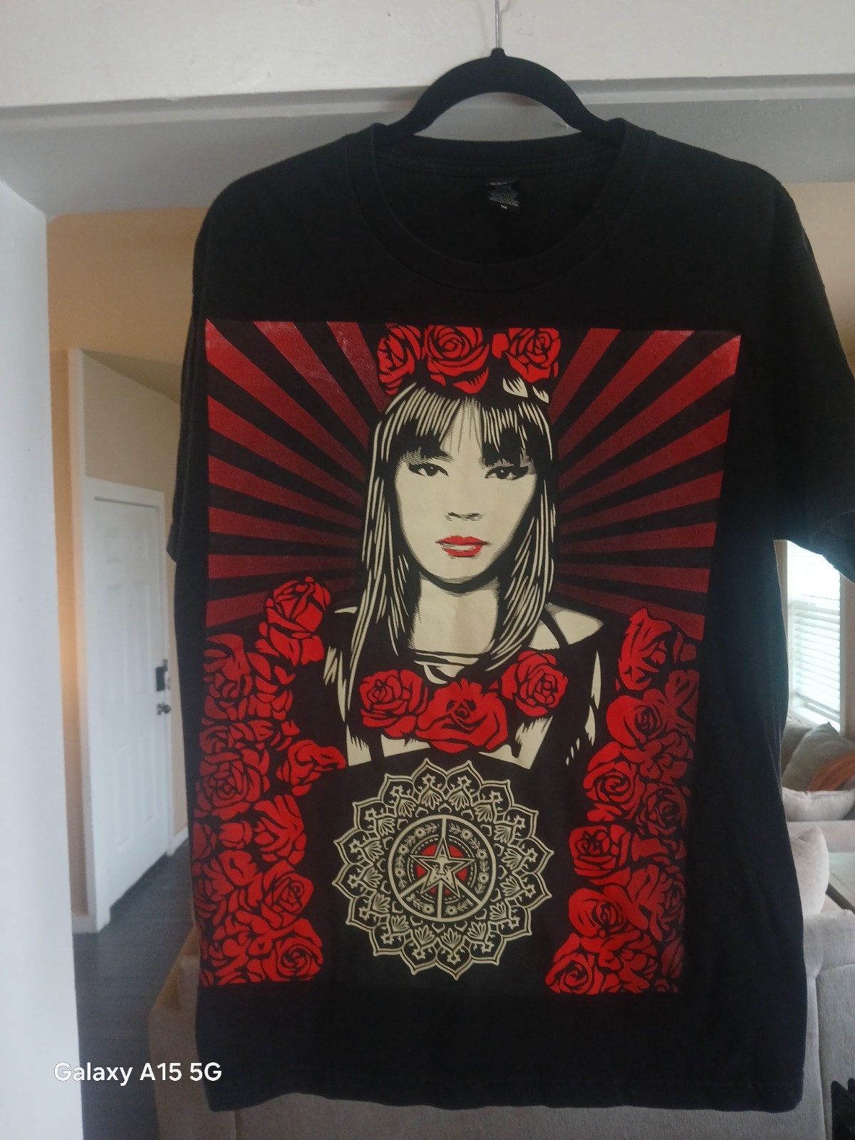 Picture 1 of 2