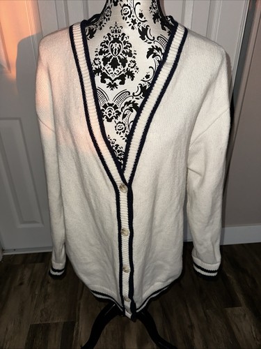 Damen Sunday Best Strickjacke Gr. M Oversize weiß mit schwarzem Besatz
