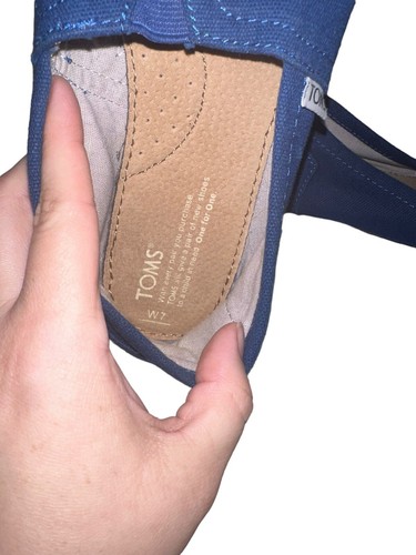TOMS Womens Classic Slip Ons Size 7 Navy Embroidered Geometric - Picture 8 of 8