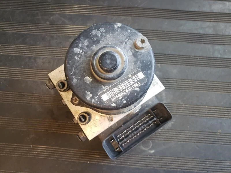 2008-2010 VOLKSWAGEN JETTA  AUDI A3 Anti Lock Brake ABS Pump Module Assembly OEM - Image 4 of 4