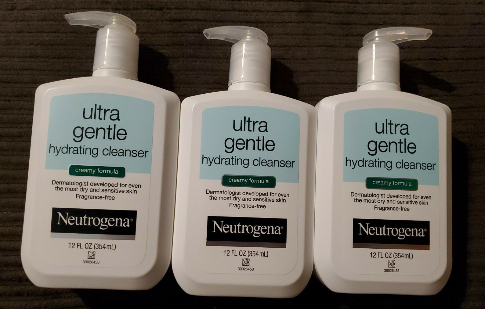 neutrogena hydrating cleanser