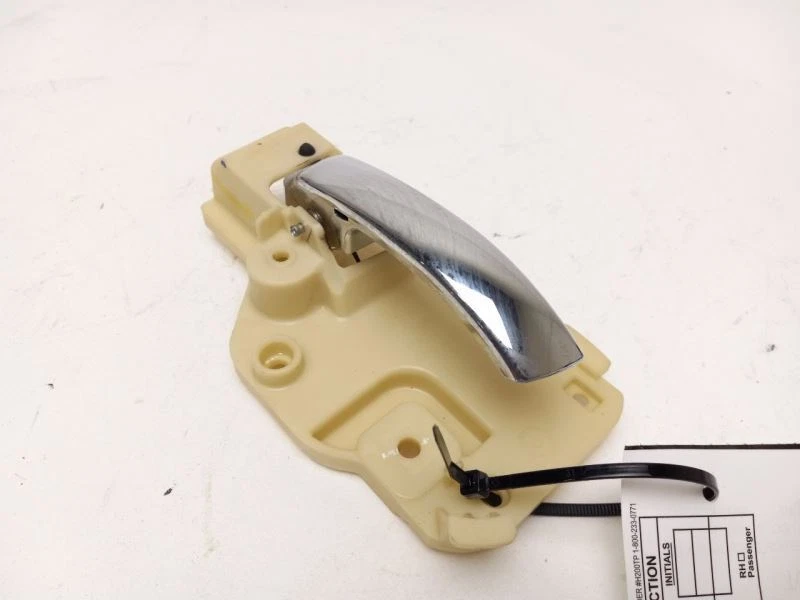 Jeep Compass 2011-2017 manija de puerta interior trasera izquierda OEM 49639  Foto 3 de 4