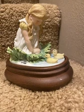 Willitts Galleries 1989 Donald Zolan Musical Figurine Mozarts Hullbaby 