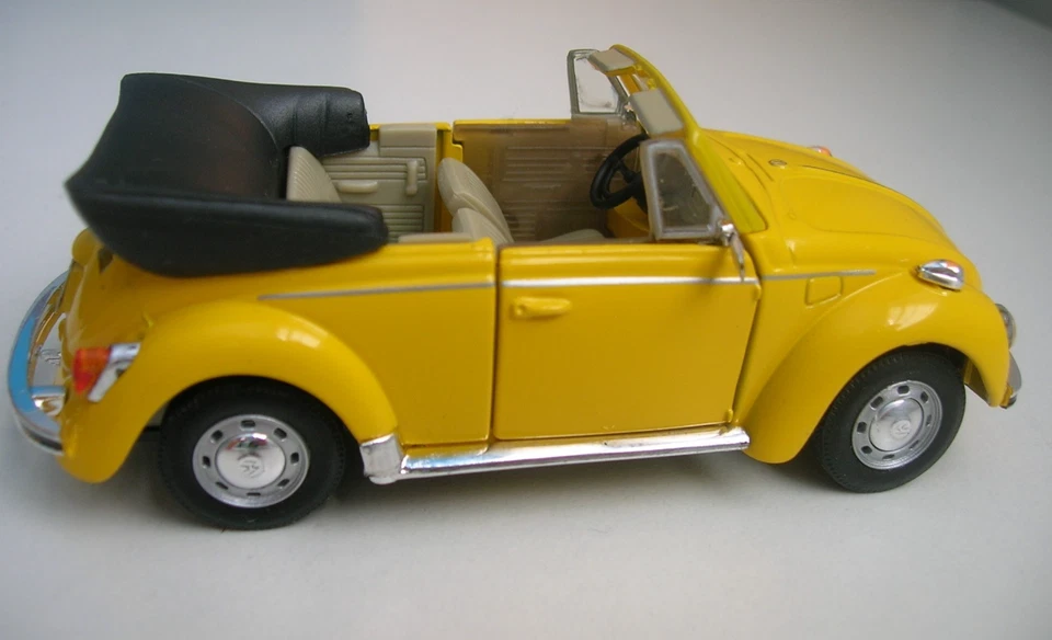 VW Volkswagen Maggiolino 1302 cabriolet 1/43  giallo maggiolone beetle - Immagine 4 di 4