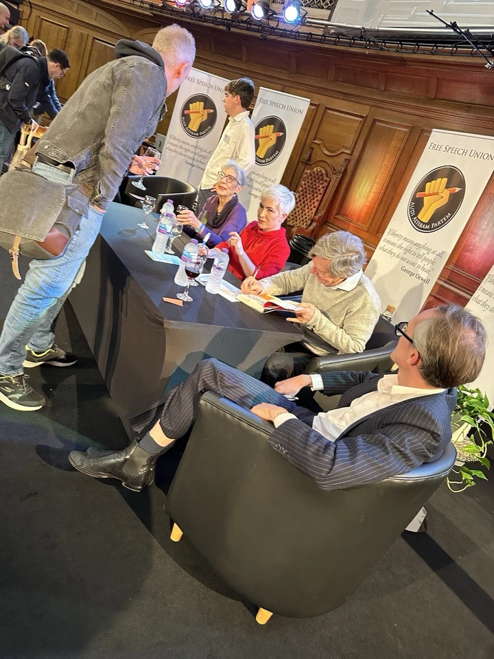 The War on Science UK 1/1 HB 2025 SIGNED by Richard Dawkins - Lawrence M. Krauss - Image 4 of 4