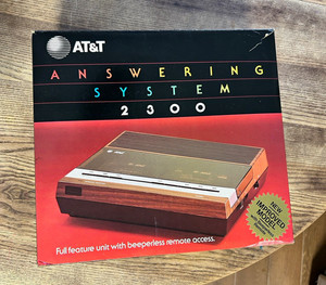 AT&T Answering System 2300 Dual Cassette VOX Remote Access Call Screening 1983