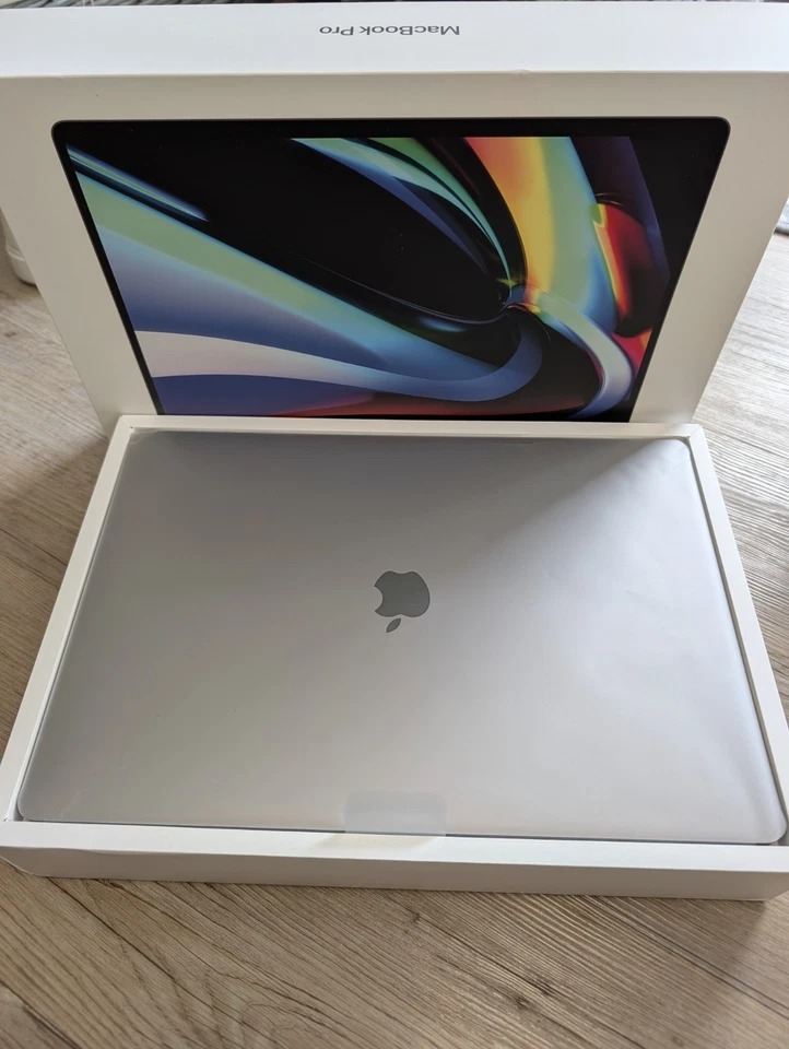 Apple MacBook Pro 16" 2019 · i9 · 32GB · 1TB, photo 3 of 5
