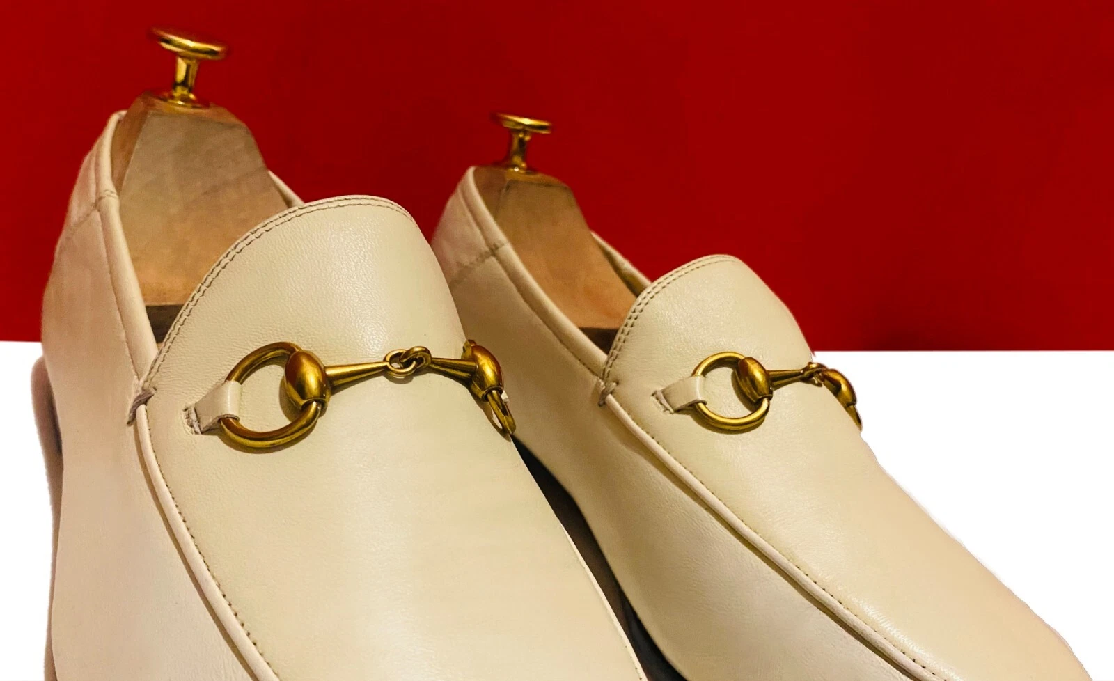 849, !! CHAUSSURES GUCCI JORDAN FEMMES BOUT OR BLANC CASSÉ MARQUÉES 39 MAIS TAILLE USA 8