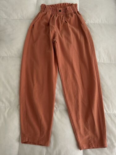 Zara girls 13/14 paper bag waist pants ,color orange, 100% cotton