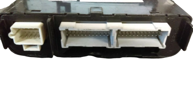 25712809 Oldsmobile Aurora or Buick LeSabre 2000-2005 bcm body control module - Image 3 of 4