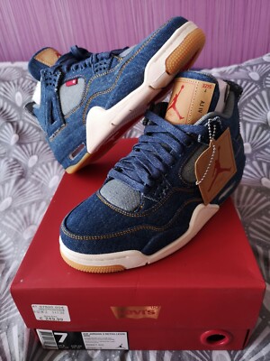 Super Rare Nike Levi's Jordan 4 Blue Denim 7us 40 Deadstock NIB with Blank Tag