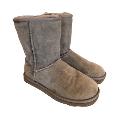 UGG Women's Classic Short Charcoal Grey Boots 5825 Slip-On Suede Sz 5