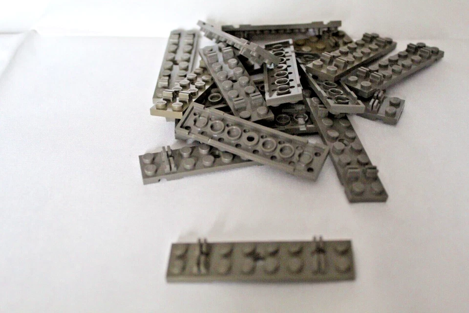 LEGO TRAINS  - LOT  DE 2 SACHETS DE TRAVERSES GRISES POUR RAILS 6 OU 12 VOLTS - Photo 2/3