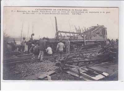 COURVILLE: Courville-Katastrophe Treffen des schnellen Paris-Brest mit einem Tr