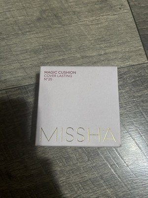 No.25 Warm Beige Magic Cushion Foundation - Effortless Coverage with Botanicals