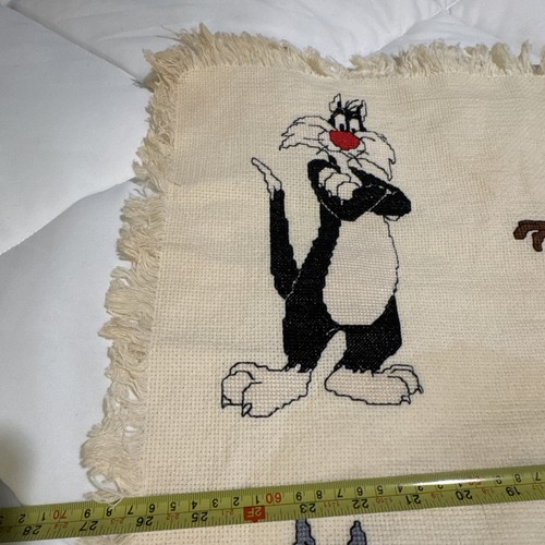 "Manta colgante Looney Tunes de colección contada punto de cruz completa 27"" X34""" - Imagen 2 de 15
