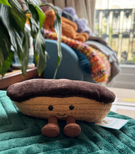 Amuseables Étienne Éclair Jellycat | Jelly Journal