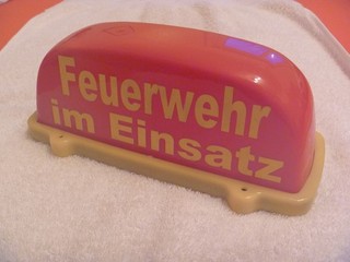 Dachschild Feuerwehr im Einsatz unbeleuchtet signalrot Dachaufsetzer Magnet