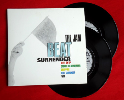THE JAM - BEAT SURRENDER - A3/A1/A/B - UK 1982 1st ISSUE 2 x 7'' VINYL EX/VG+