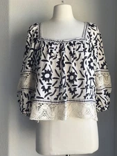 Boho Chic Peasant Romantic Flirty Top Linen Blend Floral Crochet Lace sz Medium