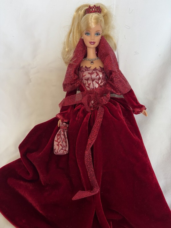 Mattel Holiday Barbie 1995 Barbie 12in Blonde Fashion Doll w/ Outfit Purse