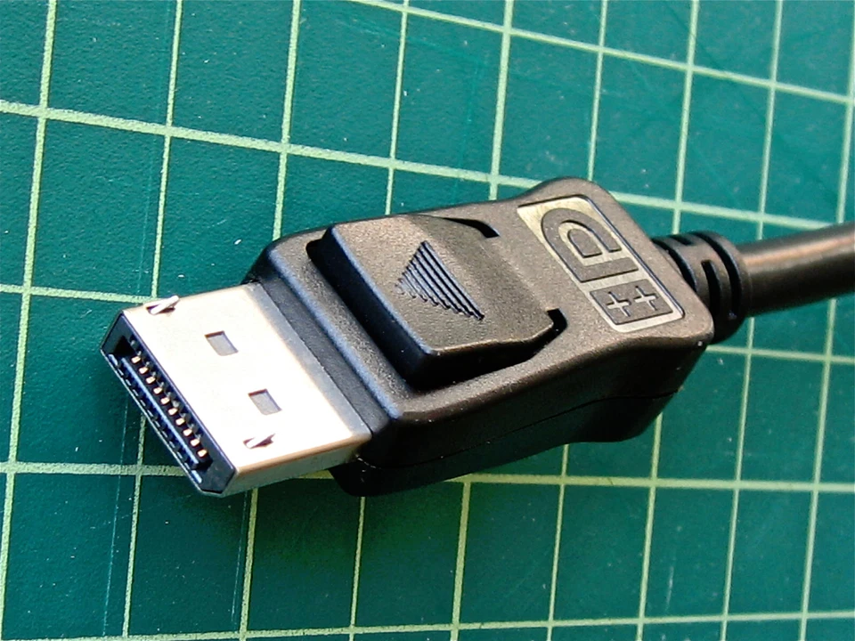 Vintage BizLink 023NVR DisplayPort to DVI Video DP Display Port Adapter Cable - Image 3 of 4