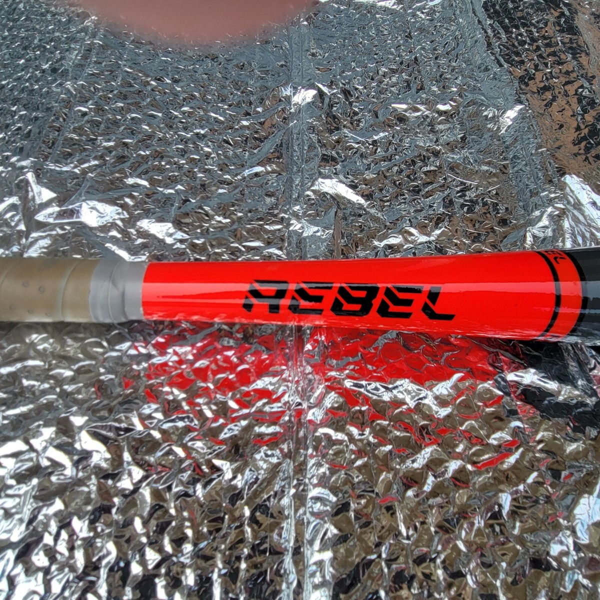 Batte de softball à lancer lent Easton Rebel modèle SP21RB 34