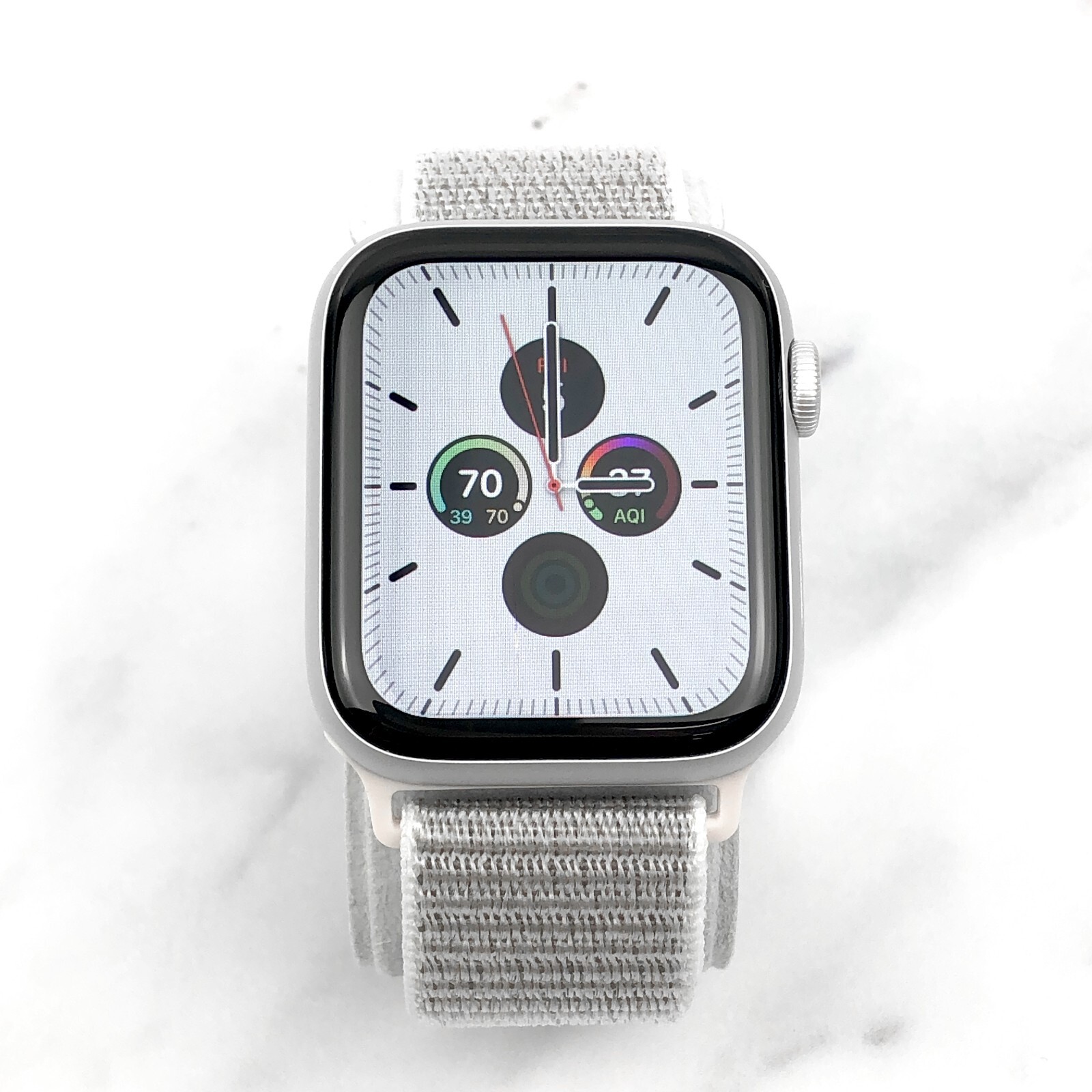 Apple Watch Series 5 44 mm Silver Aluminum with Silver Loop GPS