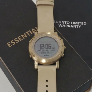 suunto essential gold