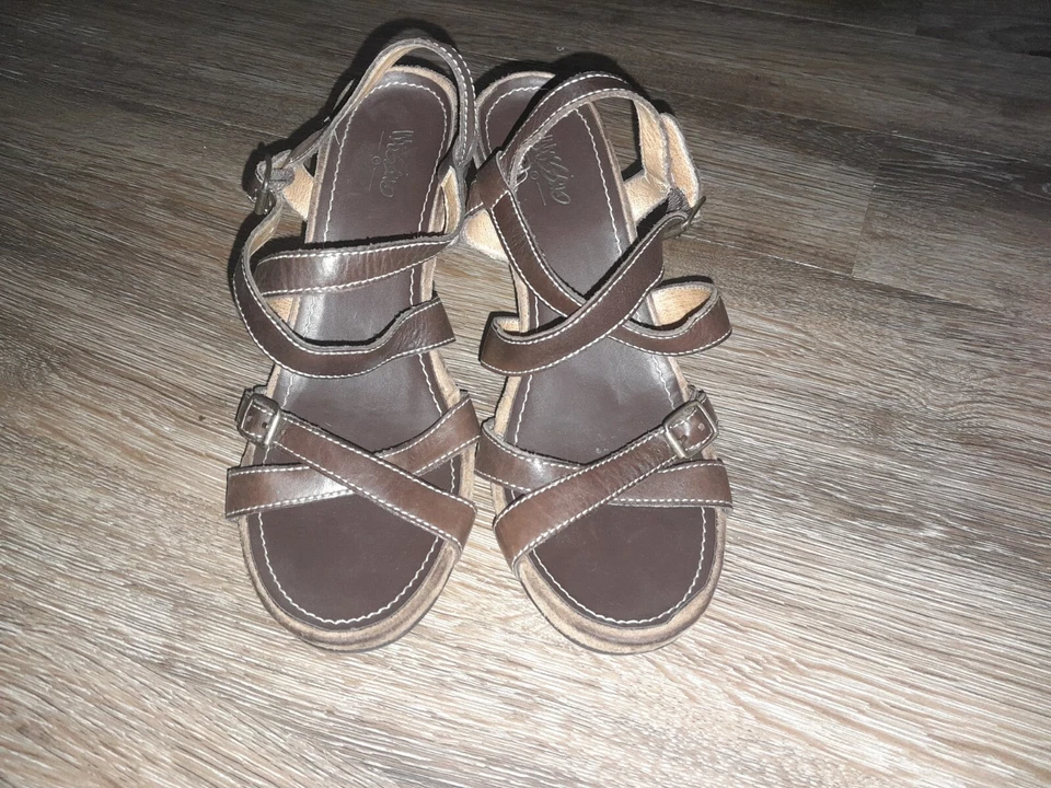 Zapatos Massimo Marrón Tacón Alto Cuña Cuero Correas Sandalias Mujer’s Talla 7.5 Foto 2 de 4