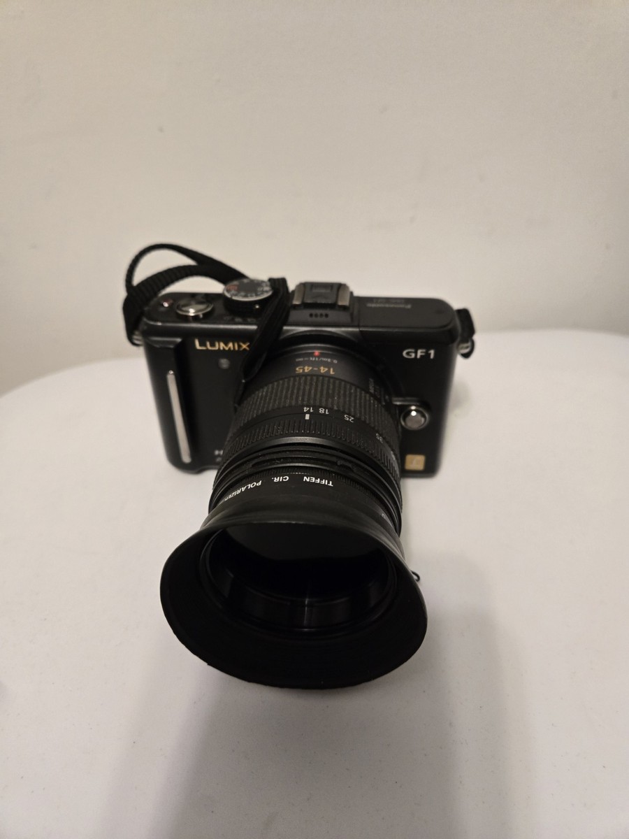 Panasonic DMC−GF1 & LUMIX 14-45mm Panasonic Lumix DMC-GF1 Digital Camera with 14-45mm DMC-GF1K-K