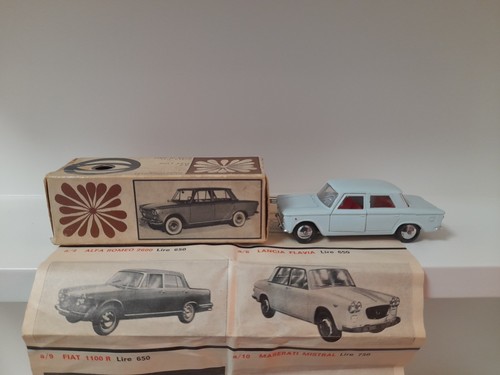 Mebetoys A2 Fiat 1500 Original Box 1/42 Flachfelgen 1. Serie + Katalog