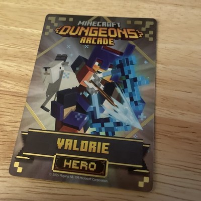 Minecraft Dungeons Arcade Series 4 (#101 Hero: Valorie) FOIL Card