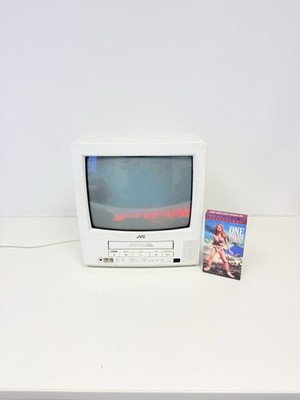 JVC 13'' CRT TV VCR Combo Video Game VHS Player White No Remote TV-13142W TESTED