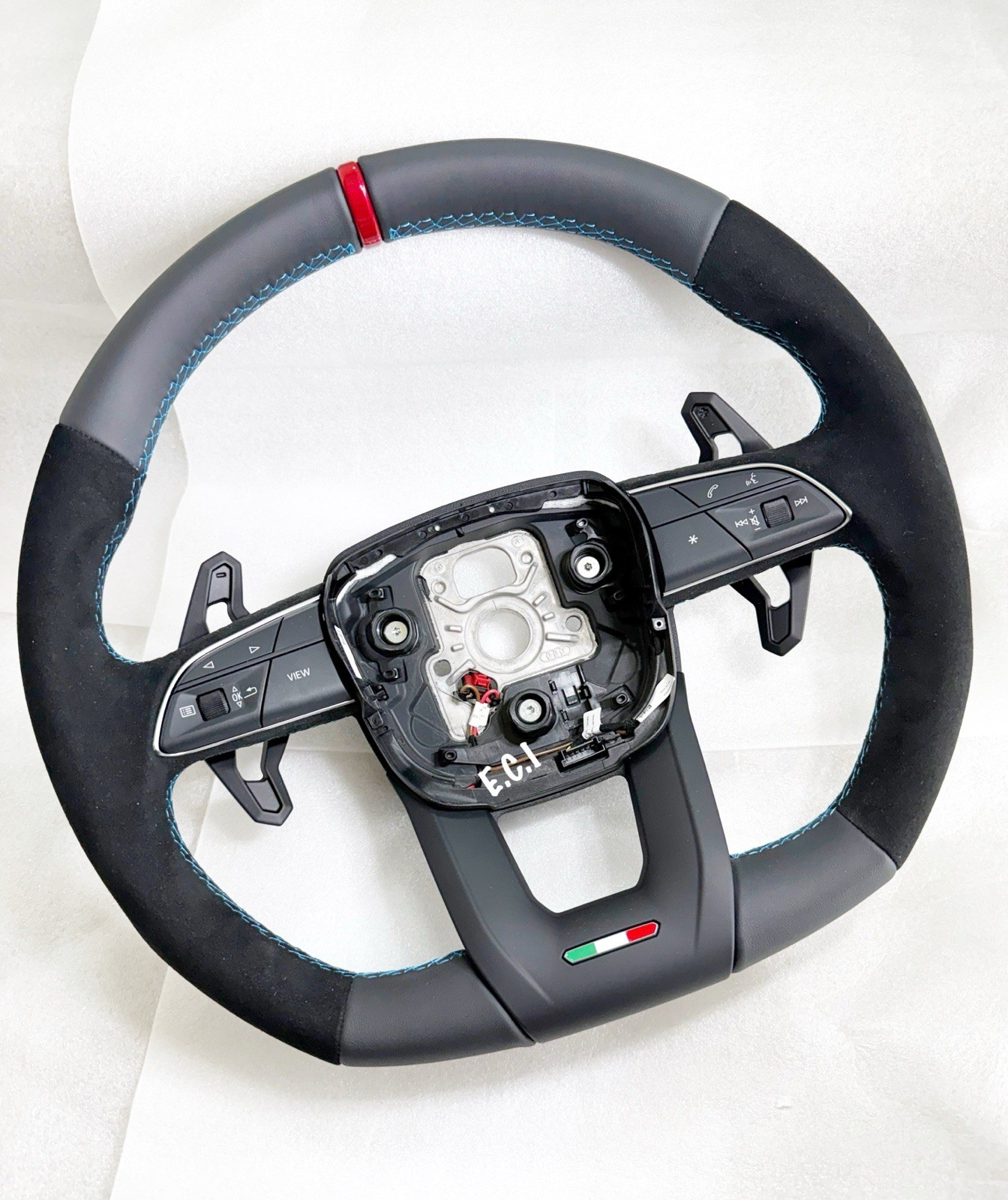 GENUINE LAMBORGHINI URUS S SE PERFORMANTE ALCANTARA STEERING WHEEL BLUE HEATED