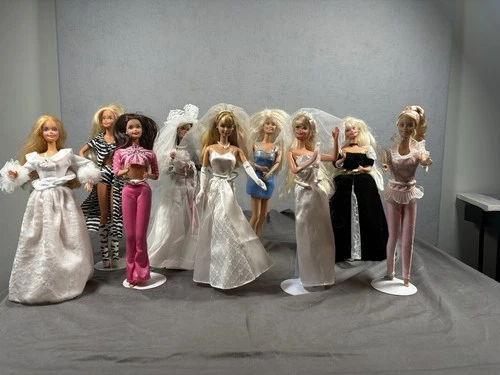 Vintage Barbie 1966 (Lot Of 9) (No Stands)