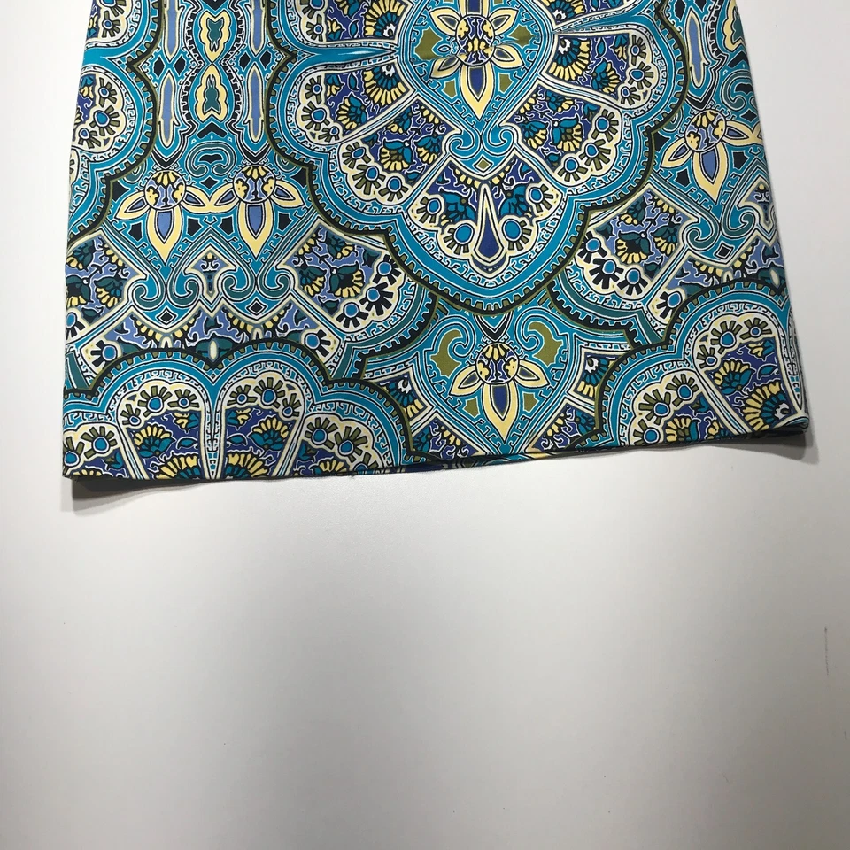 Saia East 5th Petite Feminina Tamanho 6P Estampa Azul Reta Elástica Comprimento do Joelho - Imagem 4 de 4