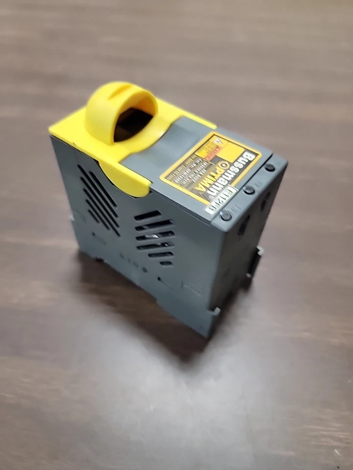 Cooper Bussmann OPM-1038R Optima Fuse Holder 30 Amp 600 V WITH FNQ-R-10 Fuses - Image 2 of 4