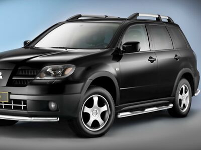 Mitsubishi Outlander Bj. 04/05-07 | LR: COBRA Seitenschutzrohre mit Trittstufen