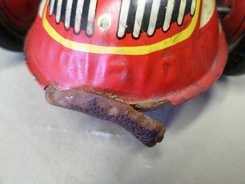 2184D MAR Tin Toy 16.5" Race Car w/DOUBLE DRIVERS HEADS w/Key but Does NOT Wind - Picture 4 of 12