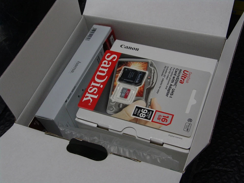 Canon PowerShot PX Essential Kit 3x Zoom 1080p/60 fps 11,7 MP PTZ Camera Weiß - Bild 4 von 4