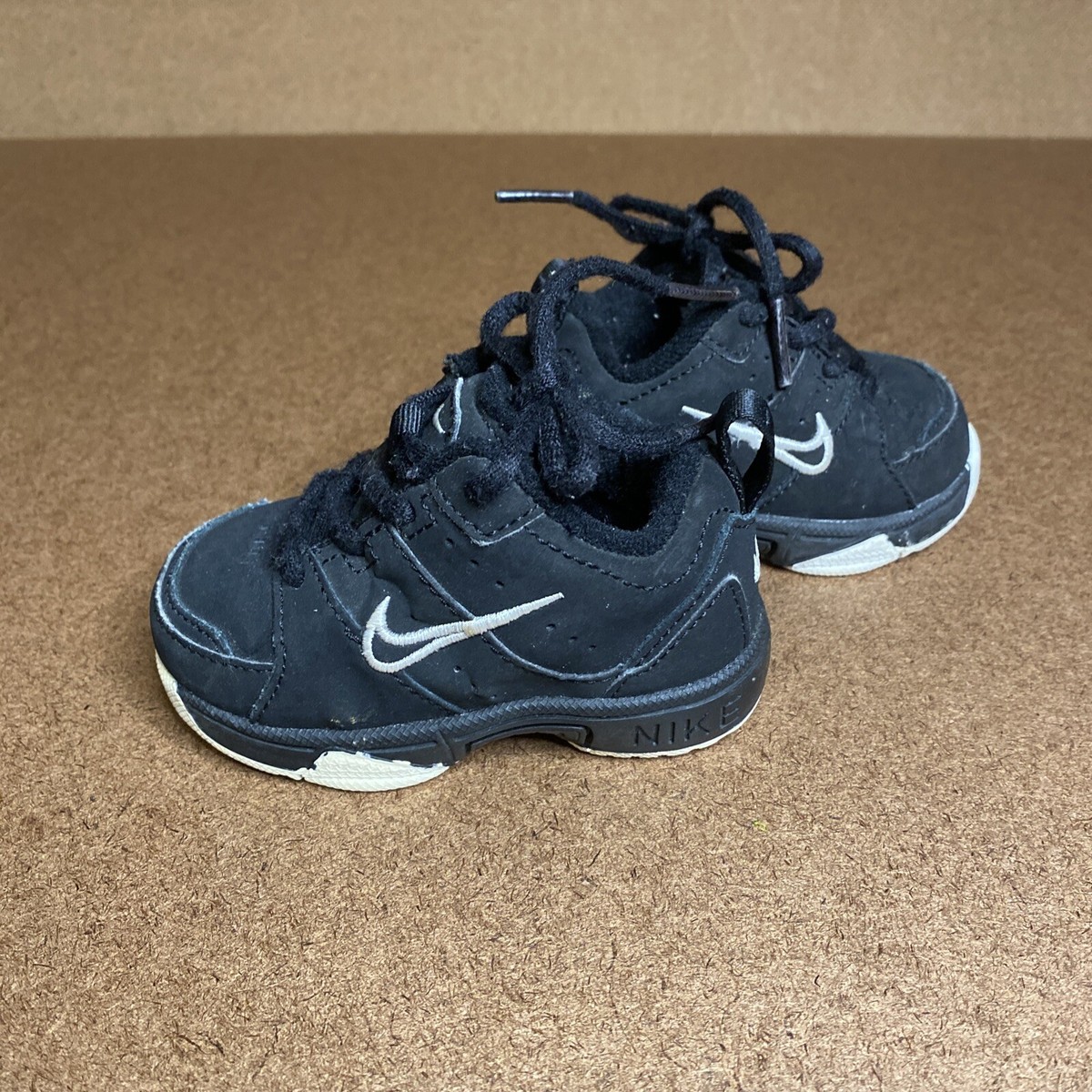 nike sneakers 2000